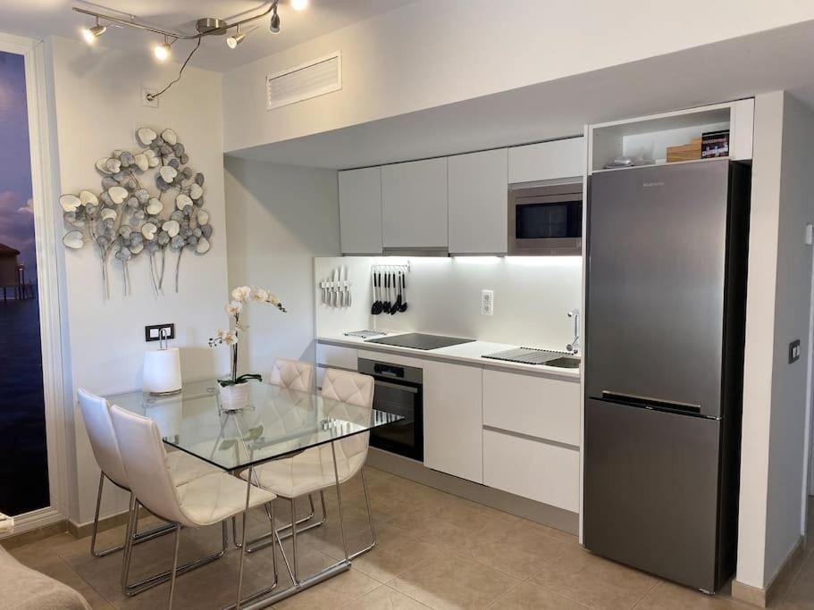 Piso De 2 Habitaciones, 3 Piscinas Y Cerca Del Mar Roses Esterno foto